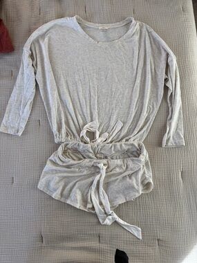 Women’s Light heather Gray Eberjey lounge set with Tie-Waist Long Sleeve Top